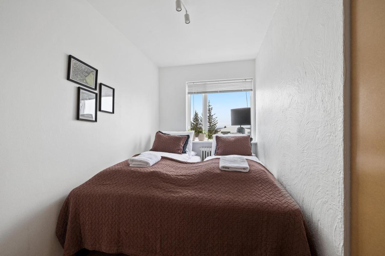 Appartement Icelands Biggest Mall At 8 Minute Walk - Free Parking